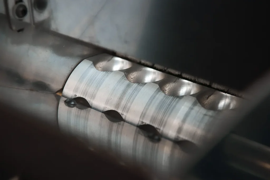 cashew cutting machine 12 blades daniel 1